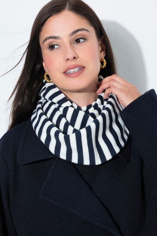 Triangle scarf