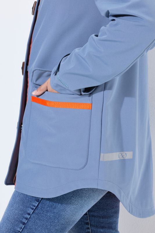 Яке Softshell с контрастна подплата