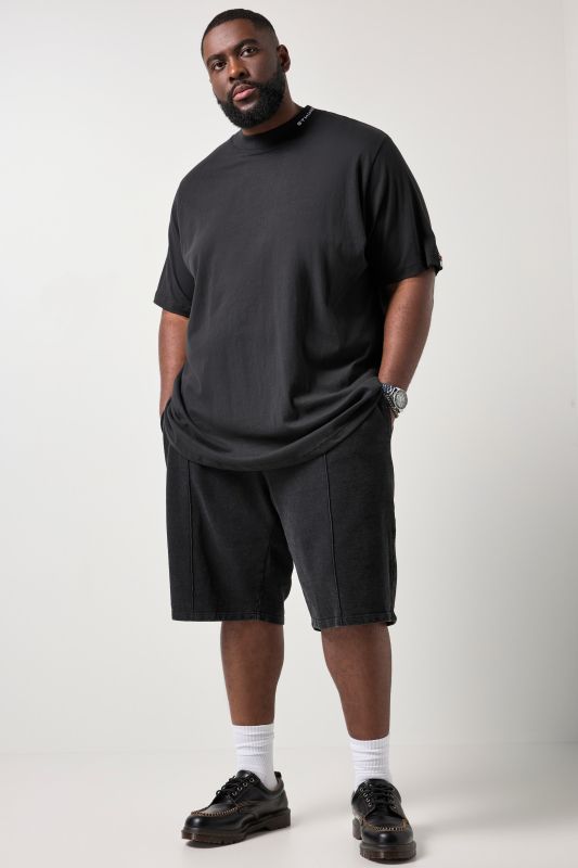STHUGE Tee