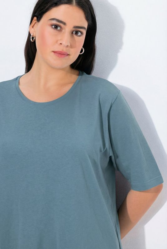 Basic Round Neck Short Sleeve Relaxed Fit  Tee