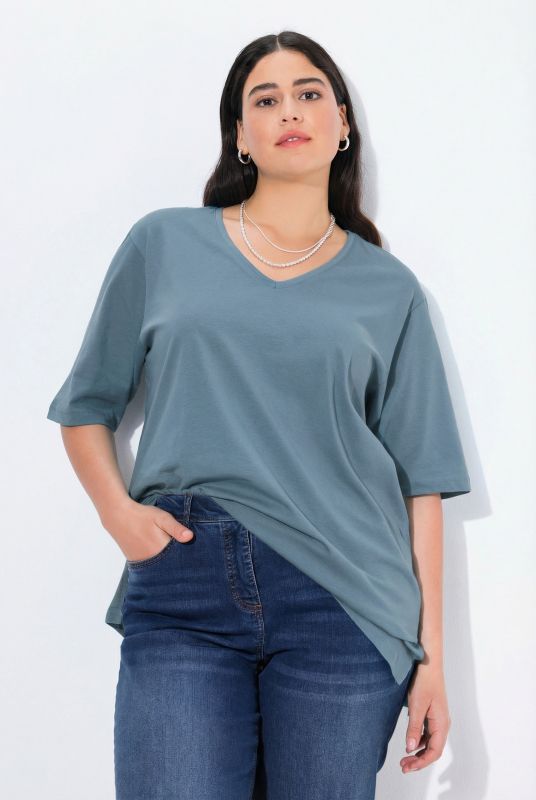 Basic V-Neck Relaxed Fit Short Sleeve Tee