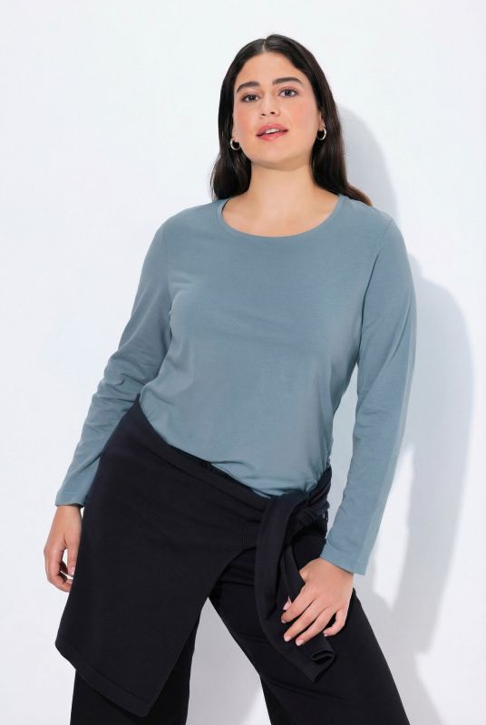 Basic Round Neck Long Sleeve Slim Fit Cotton Tee