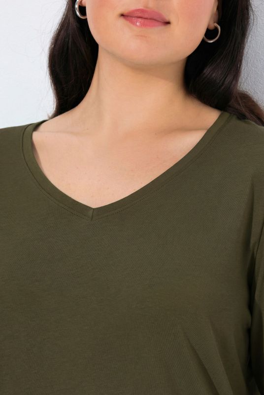 V-Neck Long Sleeves Slim Fit Cotton Knit Tee