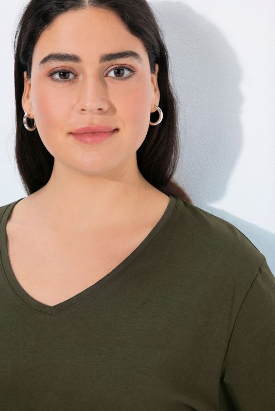 Back To Basics V-Neck Relaxed Fit Cotton Tee