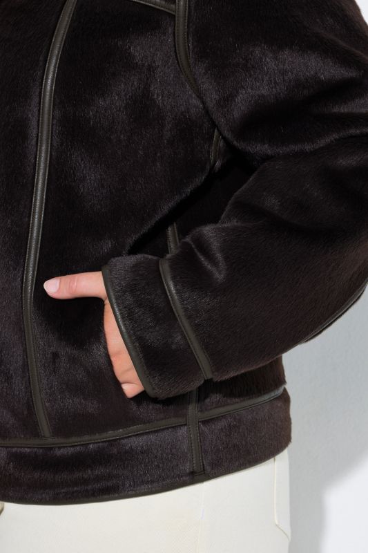 Яке двулицево 