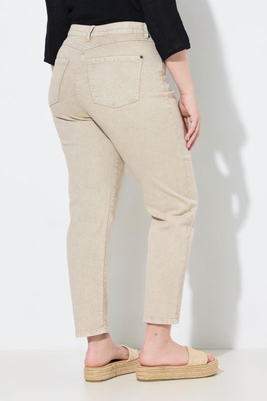 Дънки Mom Fit с удобна кройка