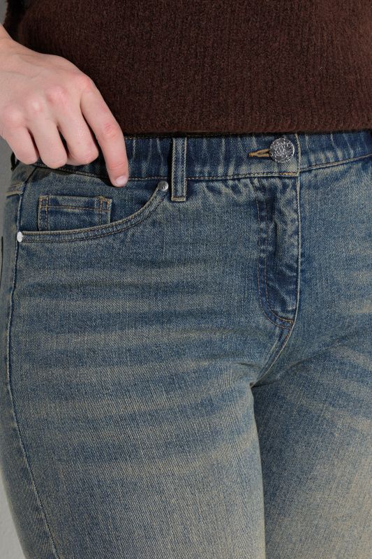 Vintage Wash Stretch Fit Jeans