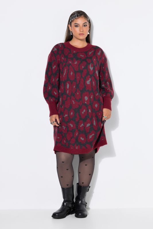 Knitted dress, oversized, leopard pattern, balloon sleeves