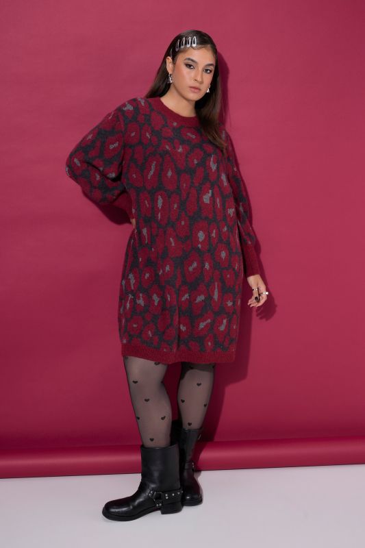 Knitted dress, oversized, leopard pattern, balloon sleeves