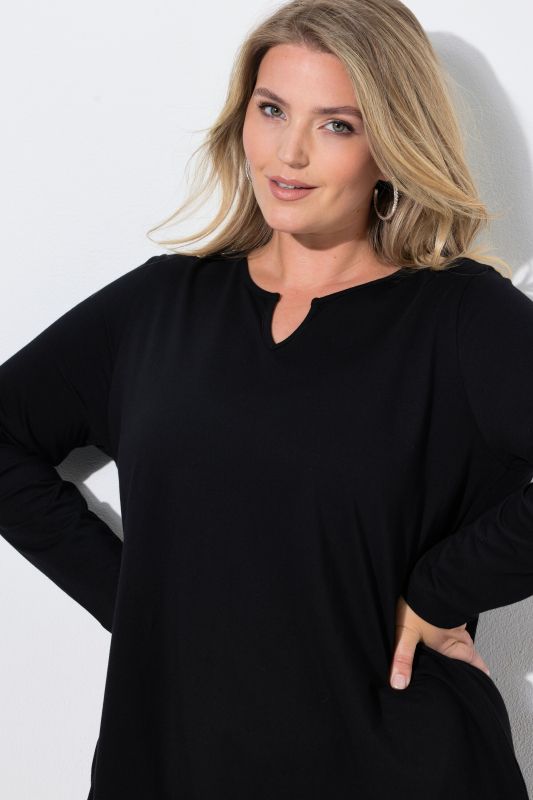 Notch Neckline Long Sleeve Knit Tunic