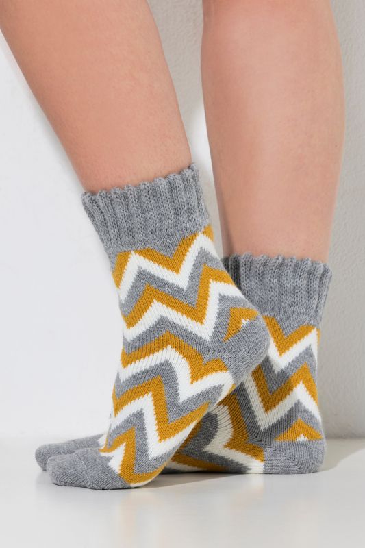 Zigzag Knit Socks