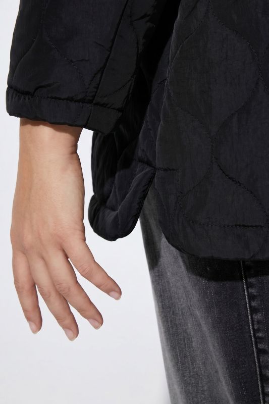 HYPRAR Ogee Quilted Water-Repellent Jacket