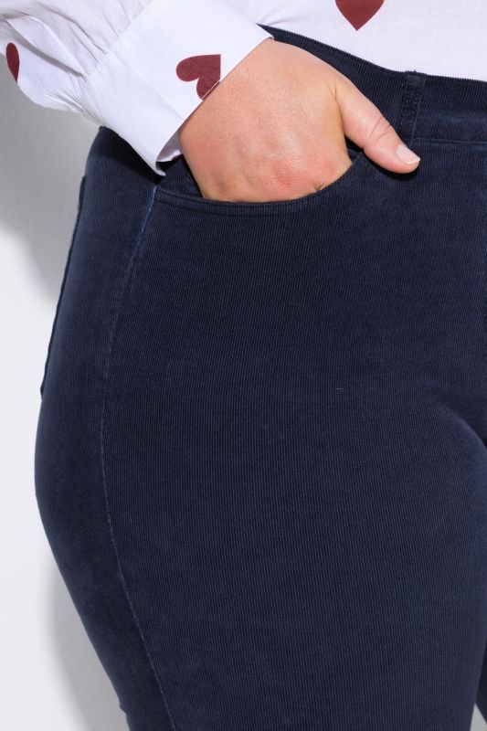 Stretch Fit Bootcut Corduroy Pants