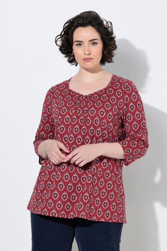 Ikat Medallion PRint 3/4 Sleeve Sweetheart Neckline Tee