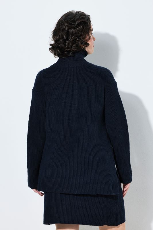 Ribbed Knit Long Sleeve Turtleneck Sweater