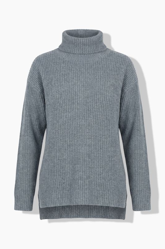 Ribbed Knit Long Sleeve Turtleneck Sweater