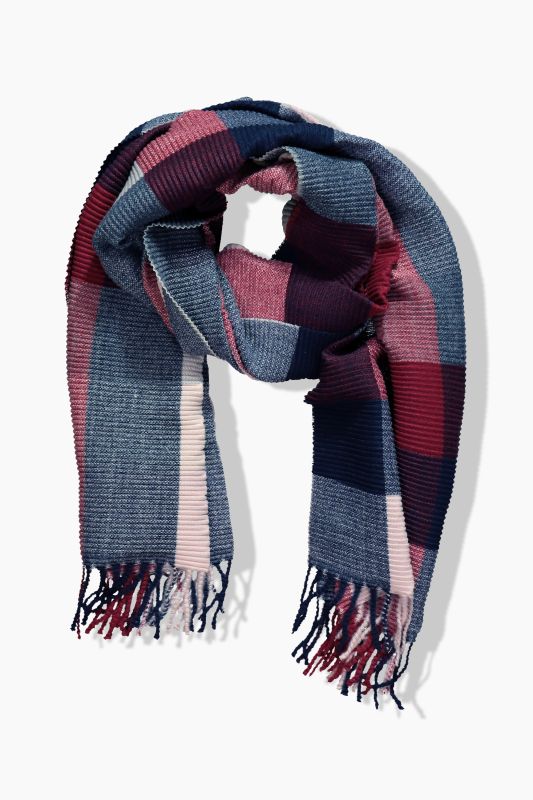 Pleated scarf