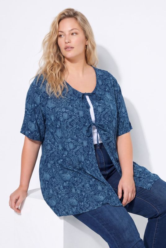 Blouse, A-line, tie closure, bell-shaped short sleeves