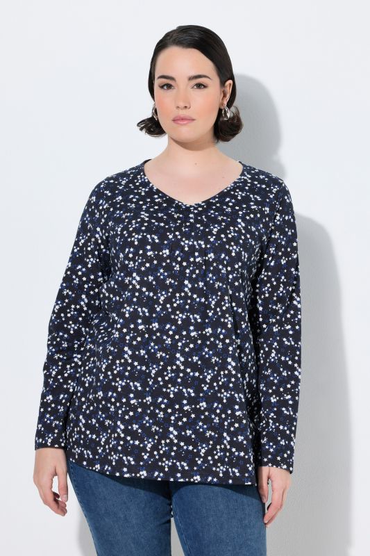 Star Print Pintucked V-Neck Tee