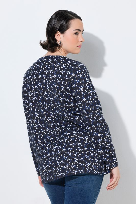 Star Print Pintucked V-Neck Tee