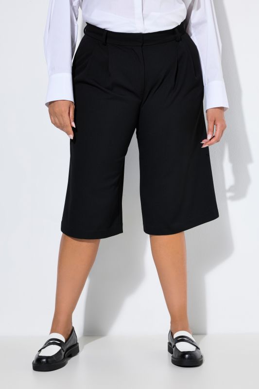 Pleated Waist Wide Leg Bermuda Shorts