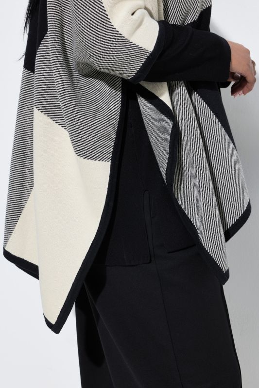 Oversized Check Knit Poncho