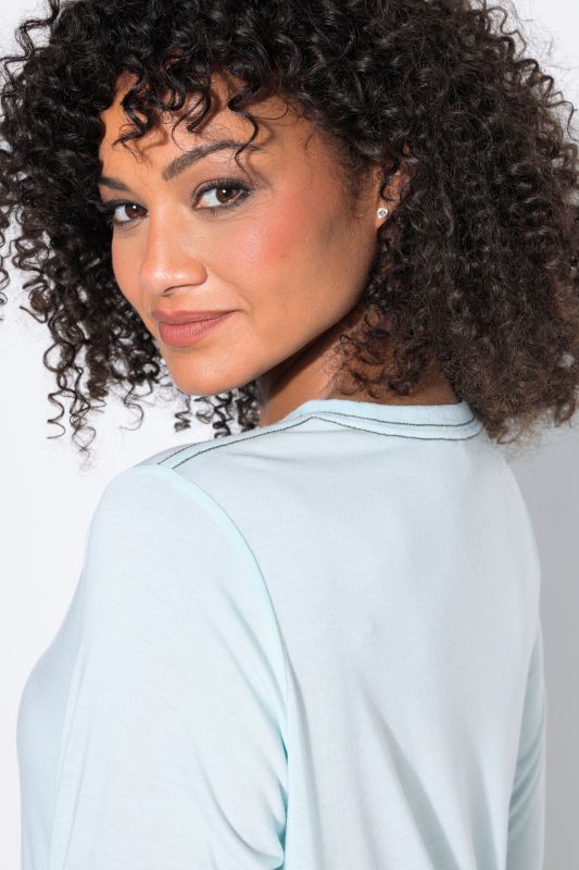 Antibacterial Odor-Free Long Sleeve Tee