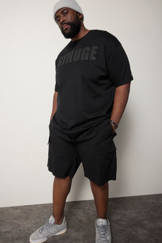 STHUGE T-shirt