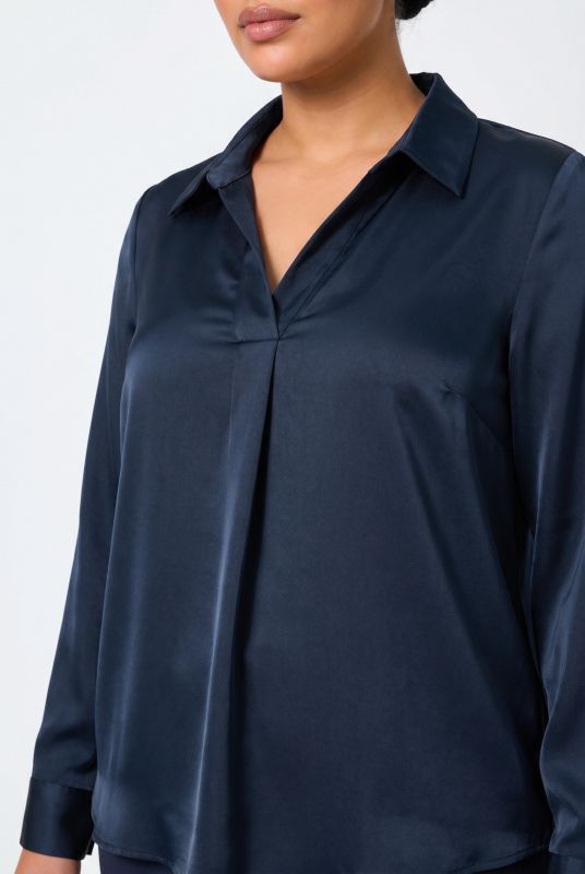 Long-sleeved blouses