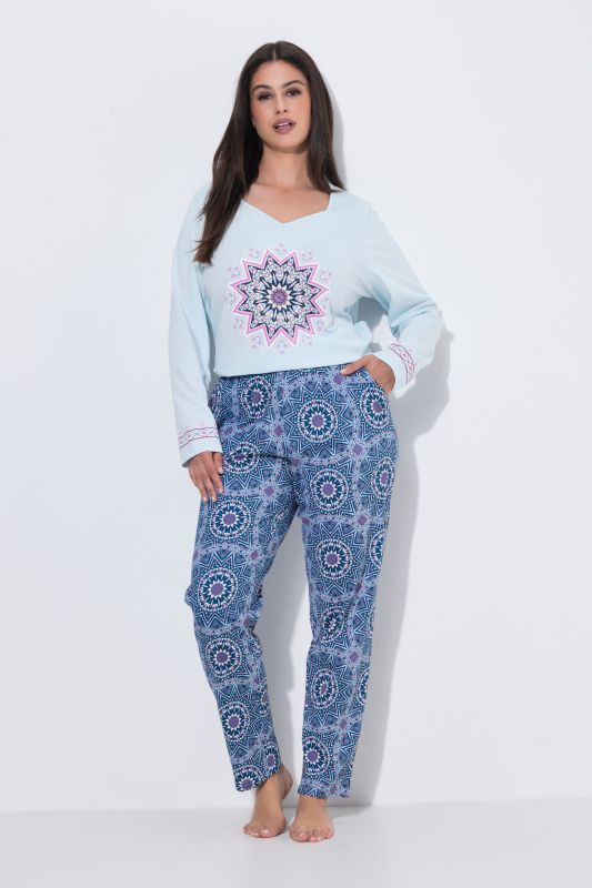 Geometric Snowflake Long Sleeve Pajama Set