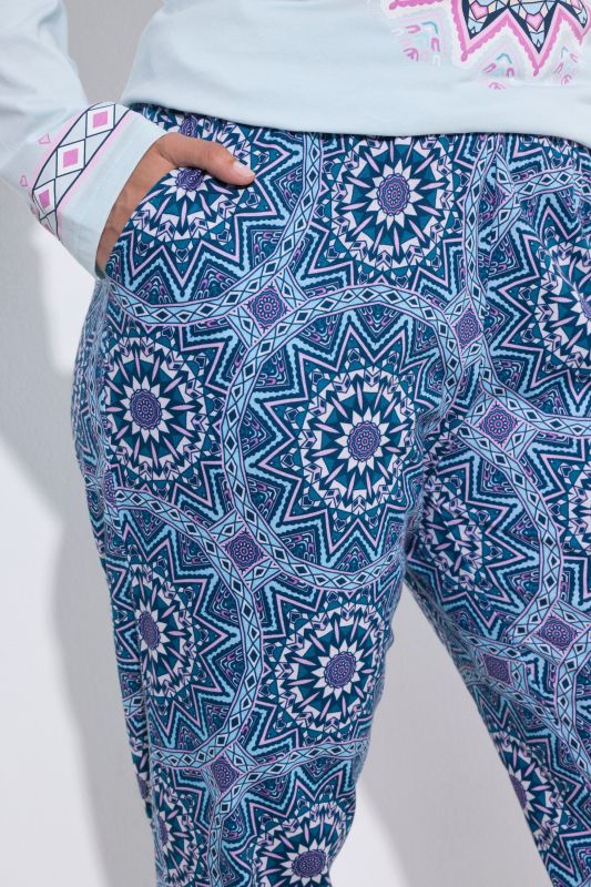 Geometric Snowflake Long Sleeve Pajama Set