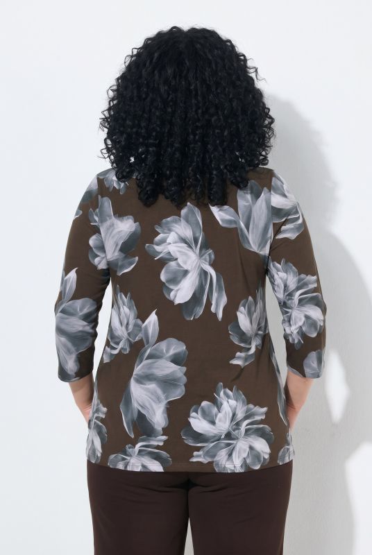 Flower Print 3/4 Sleeve Split Neck Tee