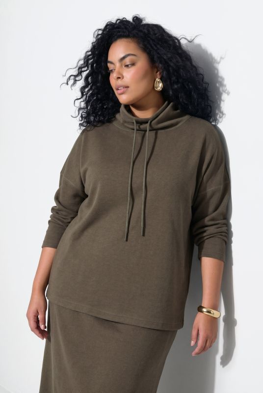 Oversized Turtleneck Sweatshirt
