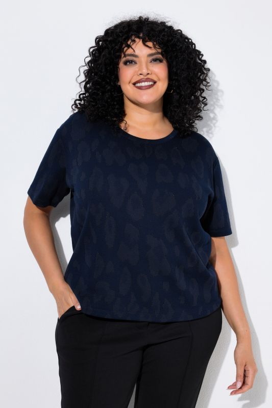 Shimmering Short Sleeve Leopard Print Tee