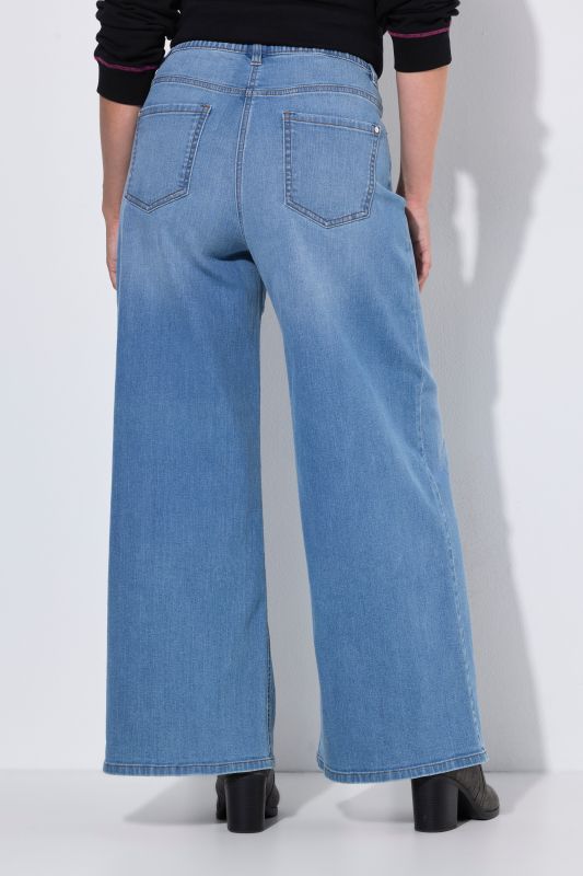 Extra Wide Leg Stretch Fit Jeans