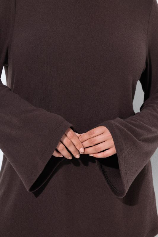 Boat Neck Long Bell Sleeve Tee