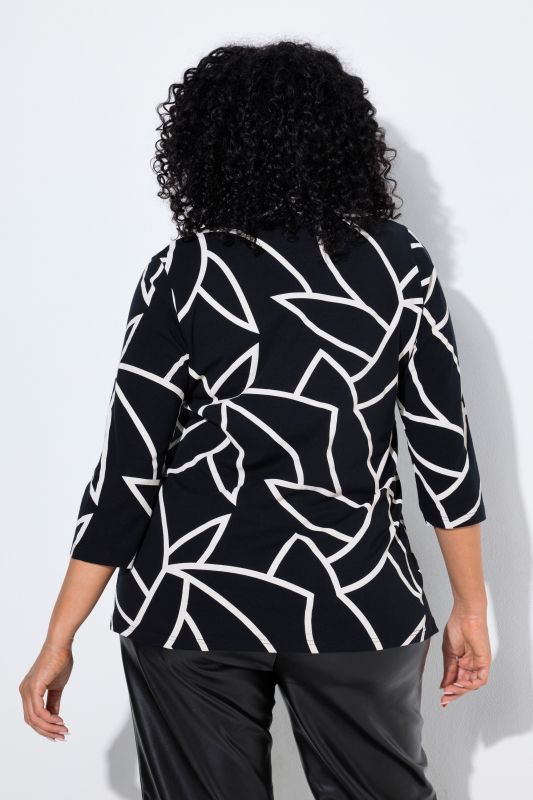 Geometric Leaf Print 3/4 Sleeve V-Neck Tee