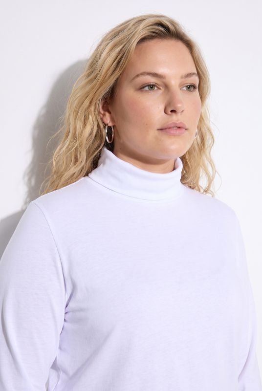 Round Neck Relaxed Fit Long Sleeve Turtleneck