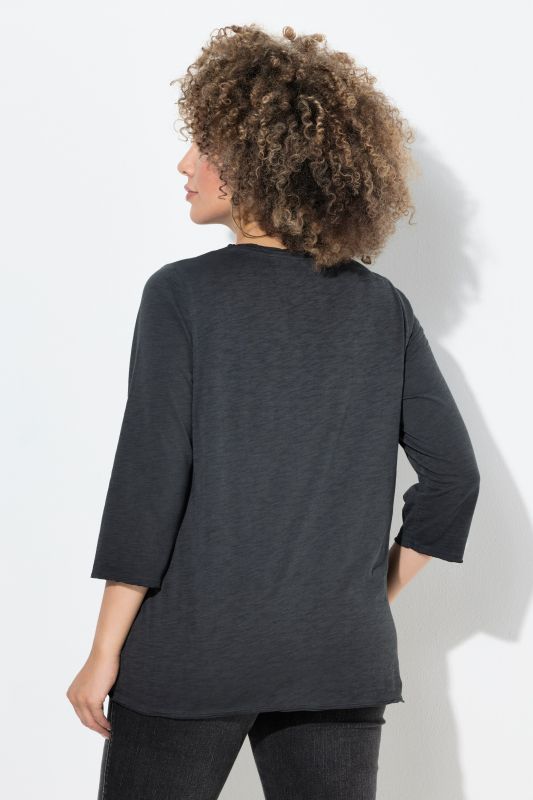 Тениска с неонови цветя