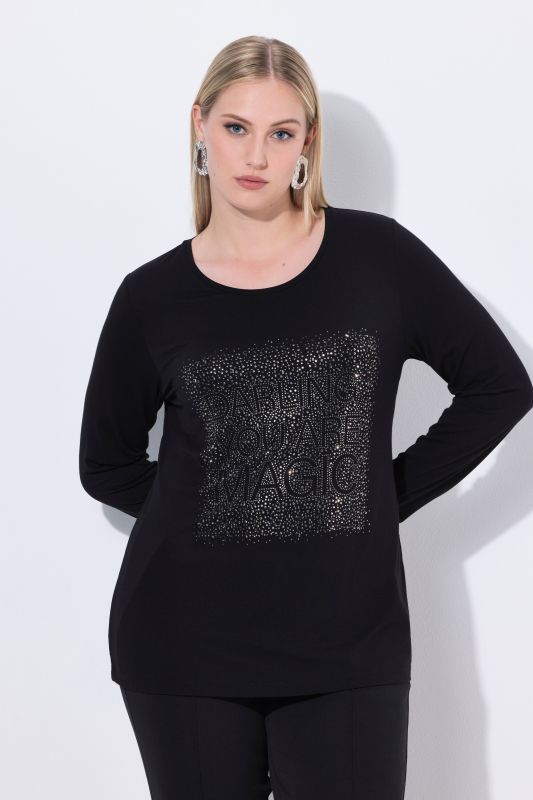 Блуза с надписи и бляскави камъчета