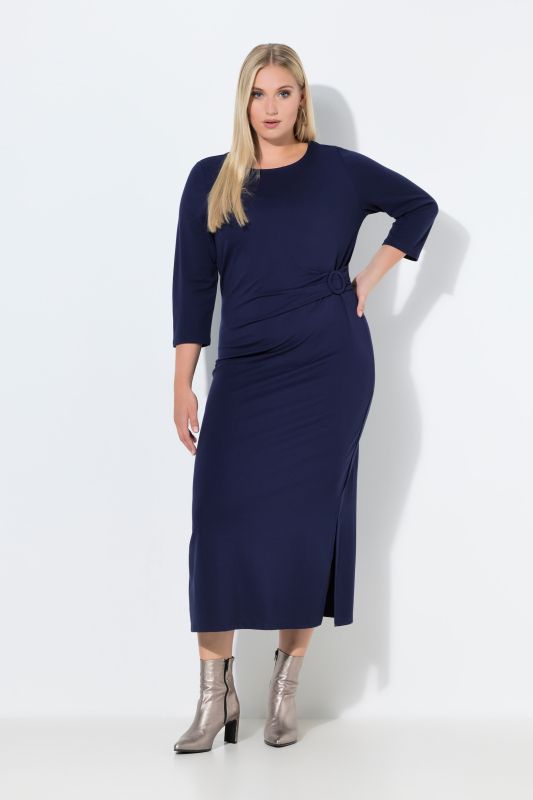 Рокля с елегантна драперия