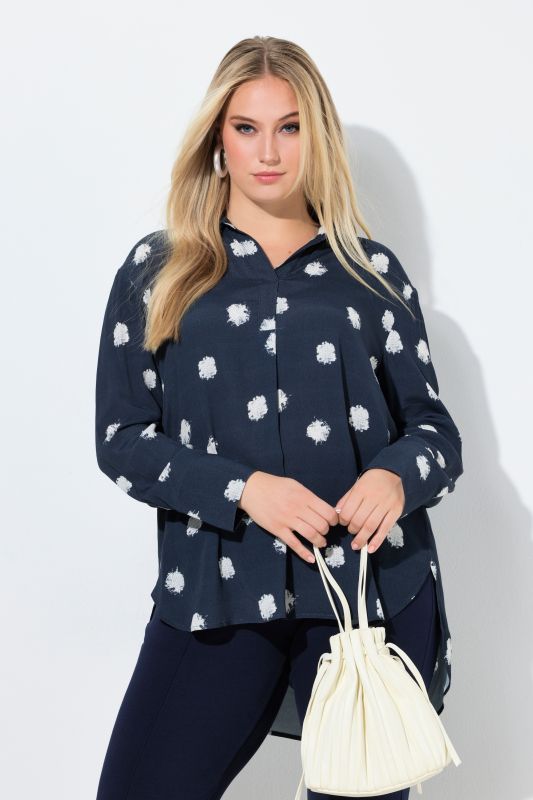 Блуза с абстрактни точки