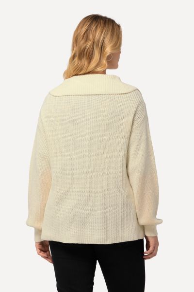 Пуловер с връзка и дантела