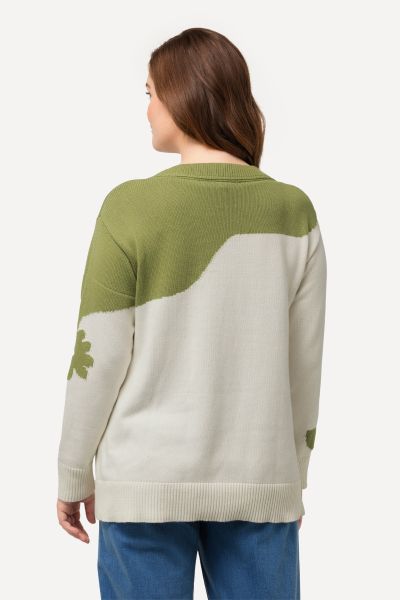 Пуловер с флорален принт