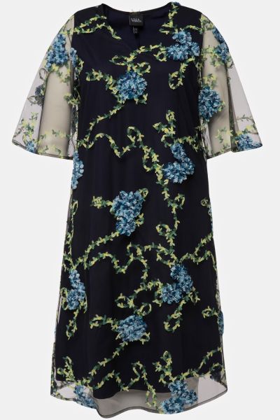 Textured Floral Embroidered Dress