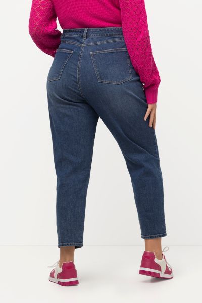 Relaxed Fit Mom Jeans