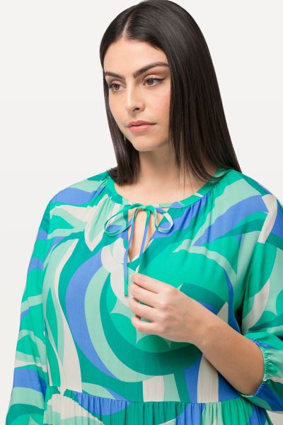 Wave Print 3/4 Sleeve Maxi Dress