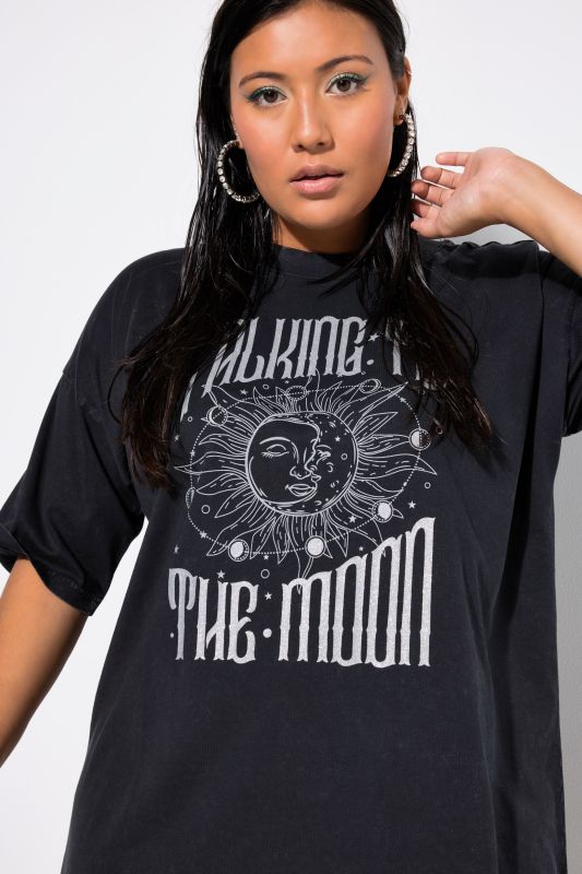 Talking To The Moon Graphic Tee