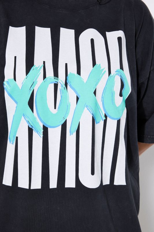 XOXO Graphic Tee