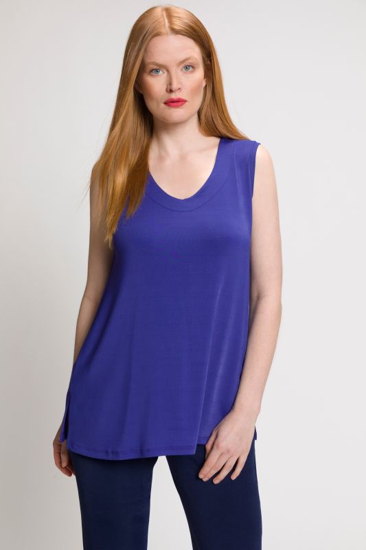 Slinky Stretch Rounded V-Neck Knit Tank